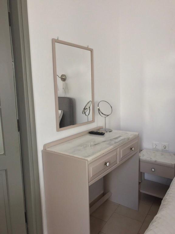 Milos Apartments Adámas Eksteriør bilde